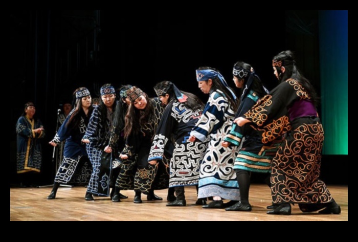 Okobo Odori: Ainu Kültüründe Geleneksel Dans