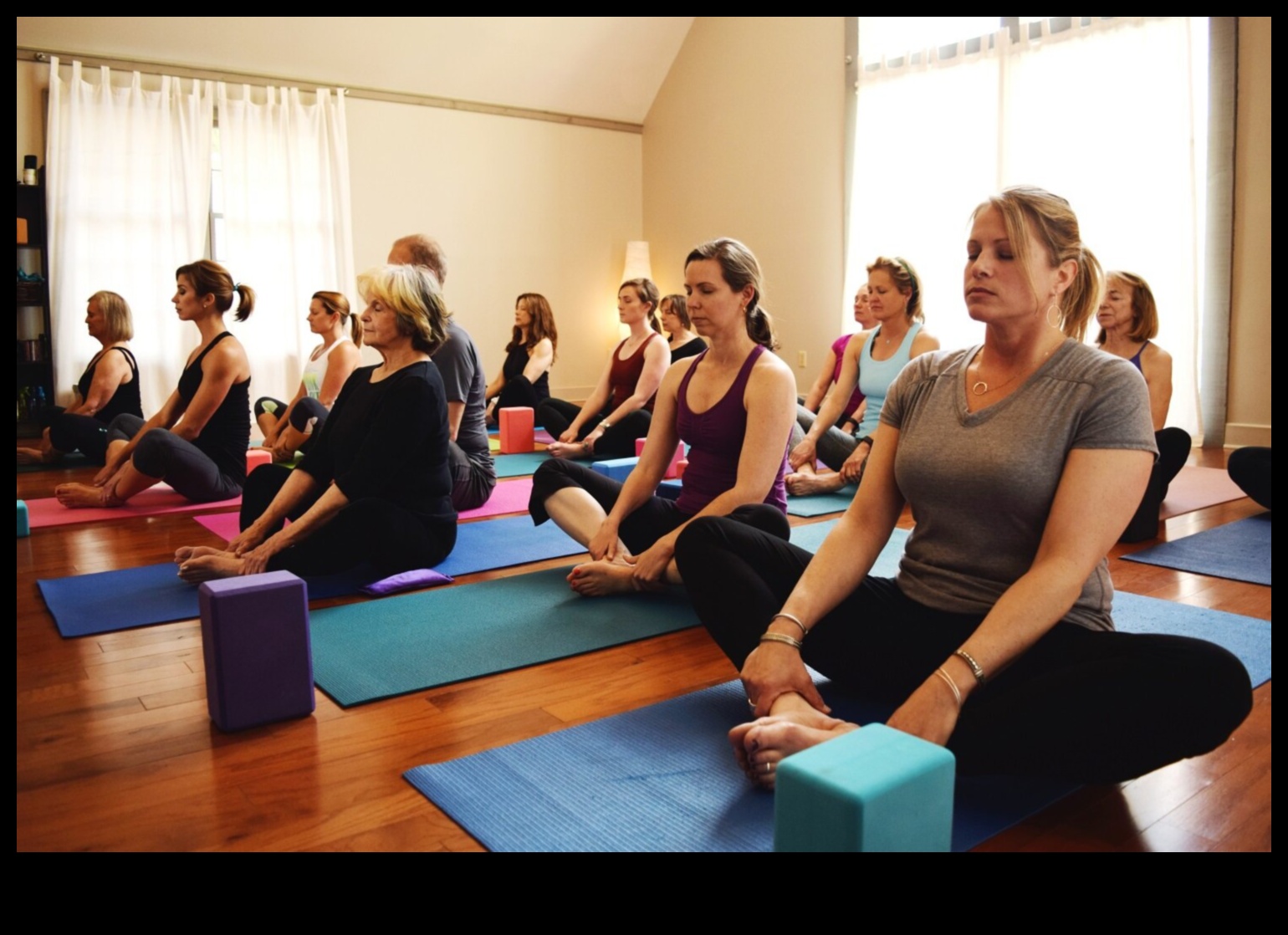 Yoga Füzyonu: Zihin ve Bedeni En Üst Düzeyde Zindelik İçin Birleştirme